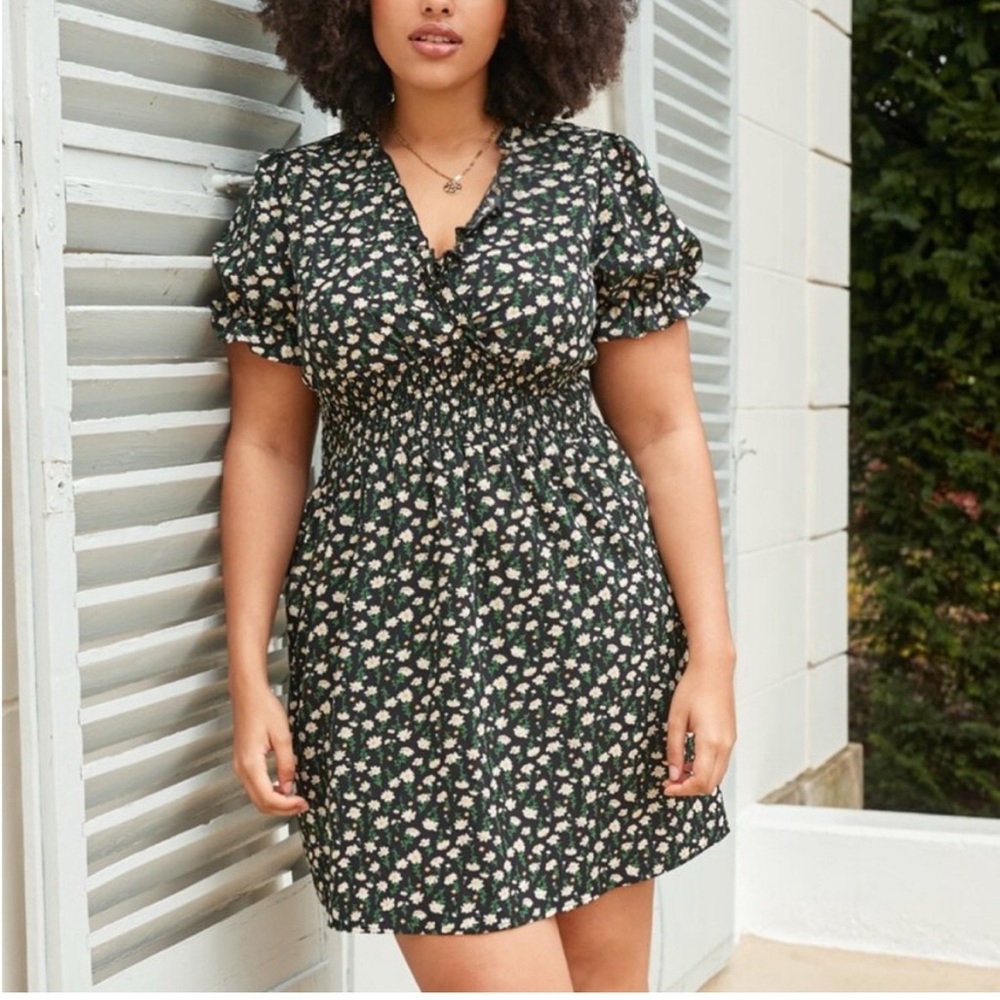 Black, Green & Yellow Floral Print Faux Wrap Shirred Waist Dress w/ Puff Sleeves